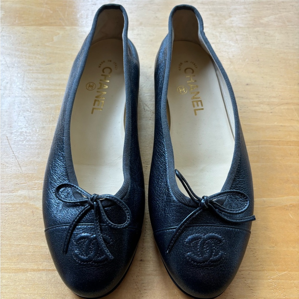 Chanel flats size 37.5